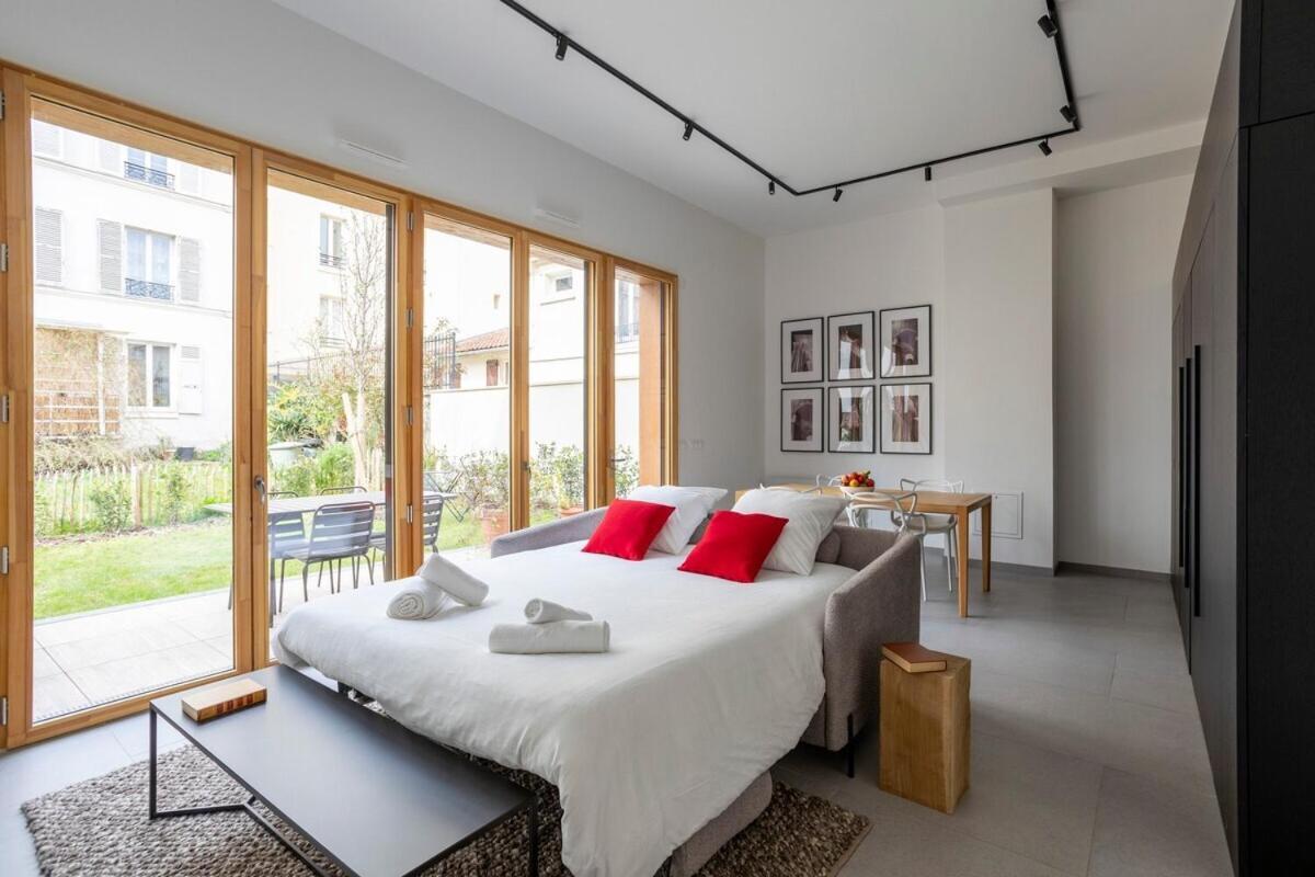 Modern Loft In Paris Montreuil Apartment Montreuil  Exterior photo